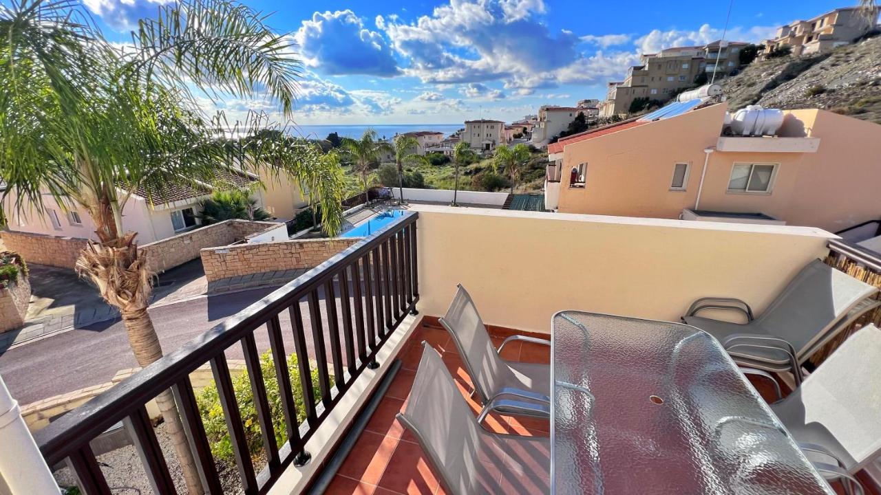 Melanos Sea View Apartment 파포스 외부 사진