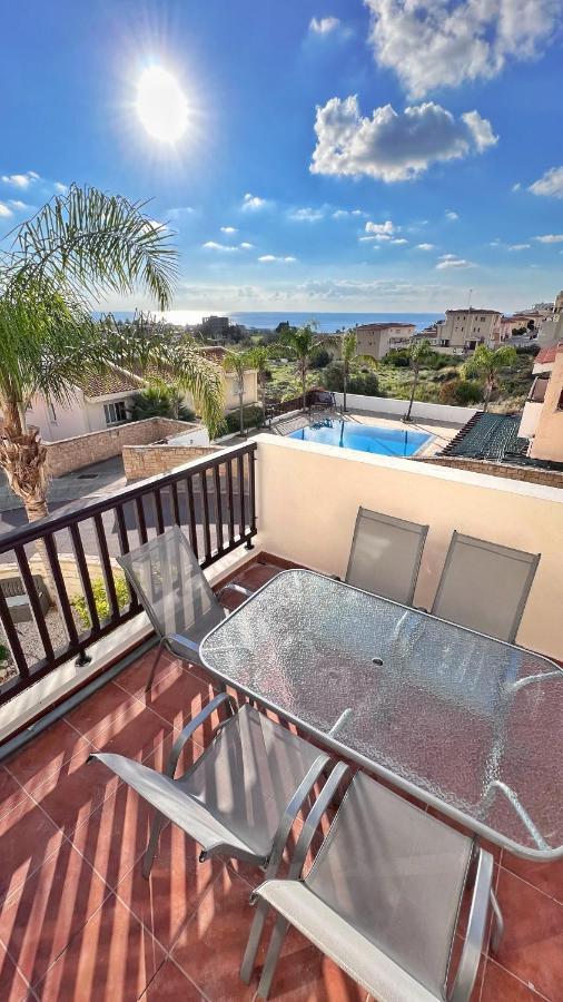 Melanos Sea View Apartment 파포스 외부 사진