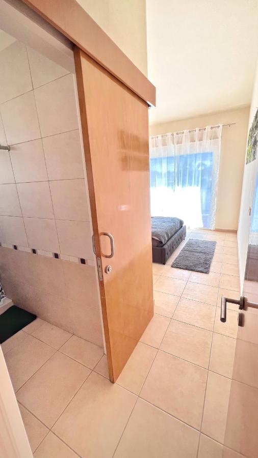 Melanos Sea View Apartment 파포스 외부 사진